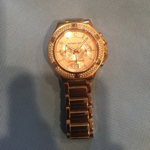Michael Kors rose gold watch